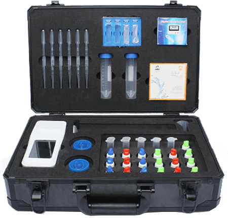 Swimming pool water quality analyzer
